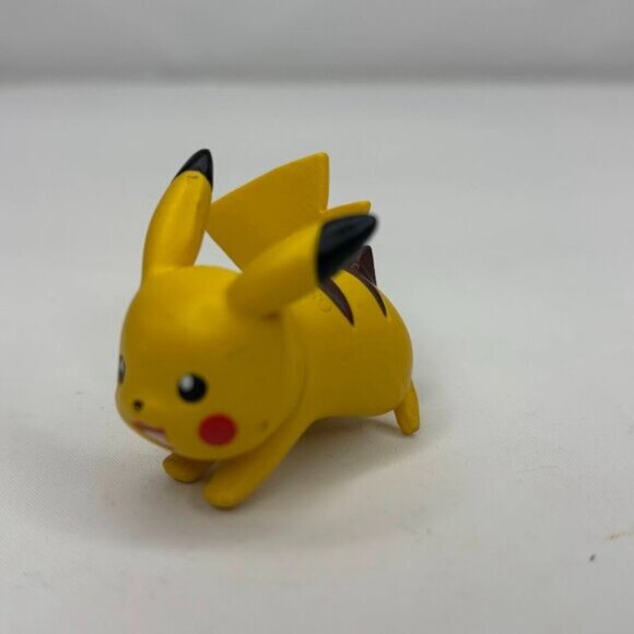 Lot of 4 Tomy Pokemon Figures - Picture 2 of 10